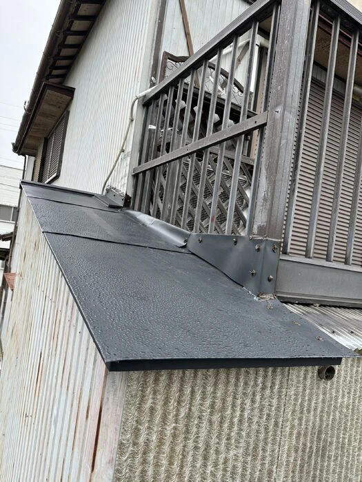 画像1495：松阪市愛宕町にてトタン張り替え