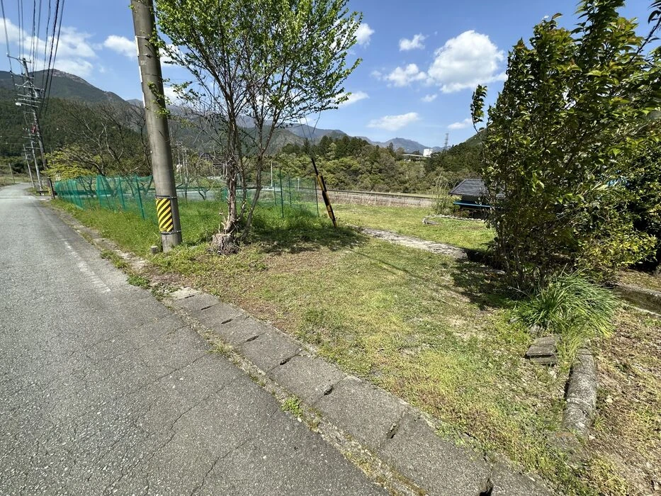 画像1507：松阪市愛宕町にてトタン張り替え